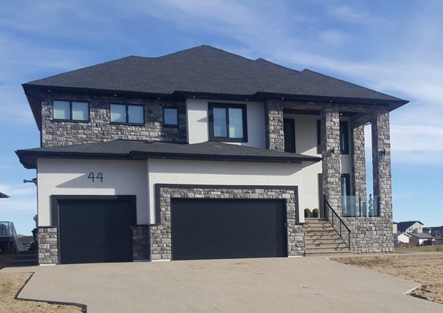 Stucco Homes Vs Siding Homes in Alberta